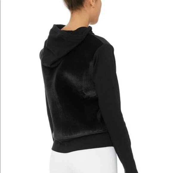 NWT ALO YOGA Luxe Long Sleeve Velour Hoodie Sweatshirt Size XS In Black - Picture 2 of 8